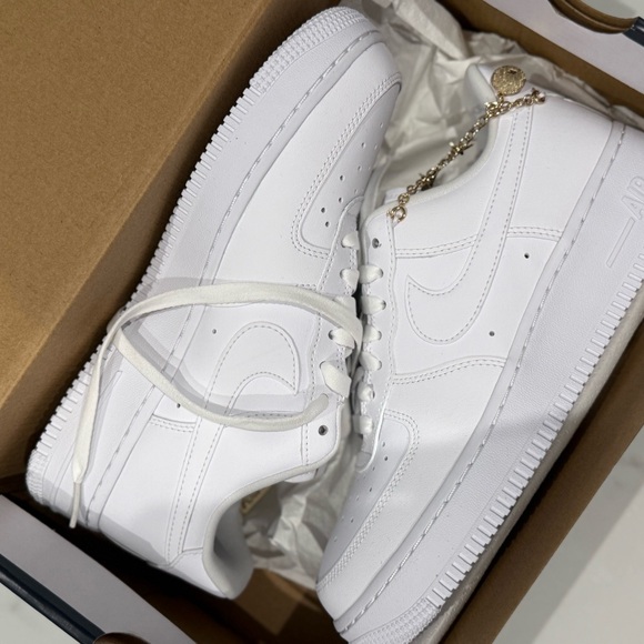 Nike Shoes - Nike White Athletic Shoes